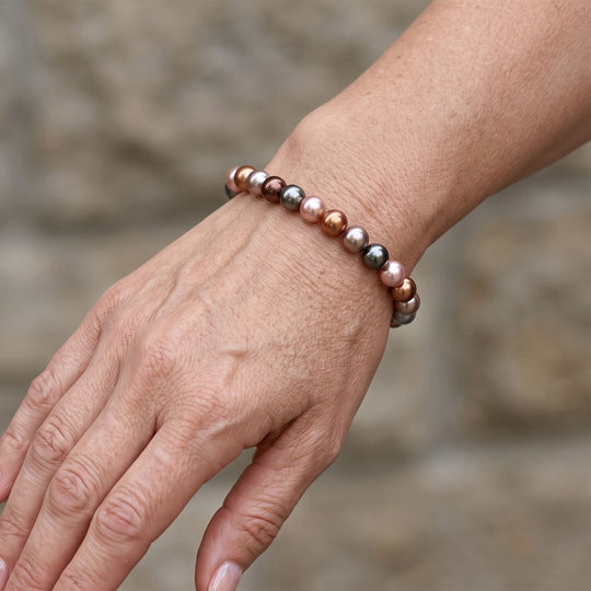 Flexibles mehrfarbiges Muschelkernperlen Armband