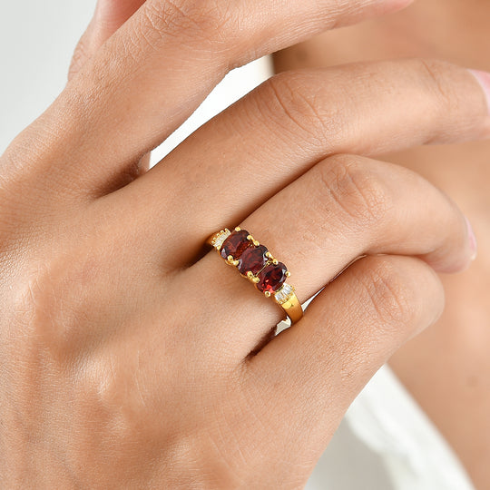 EVER TRUE Mosambik Granat, Weißer Diamant Ring Nickelfreies Messing (Größe 20.00) ca. 1,76 ct