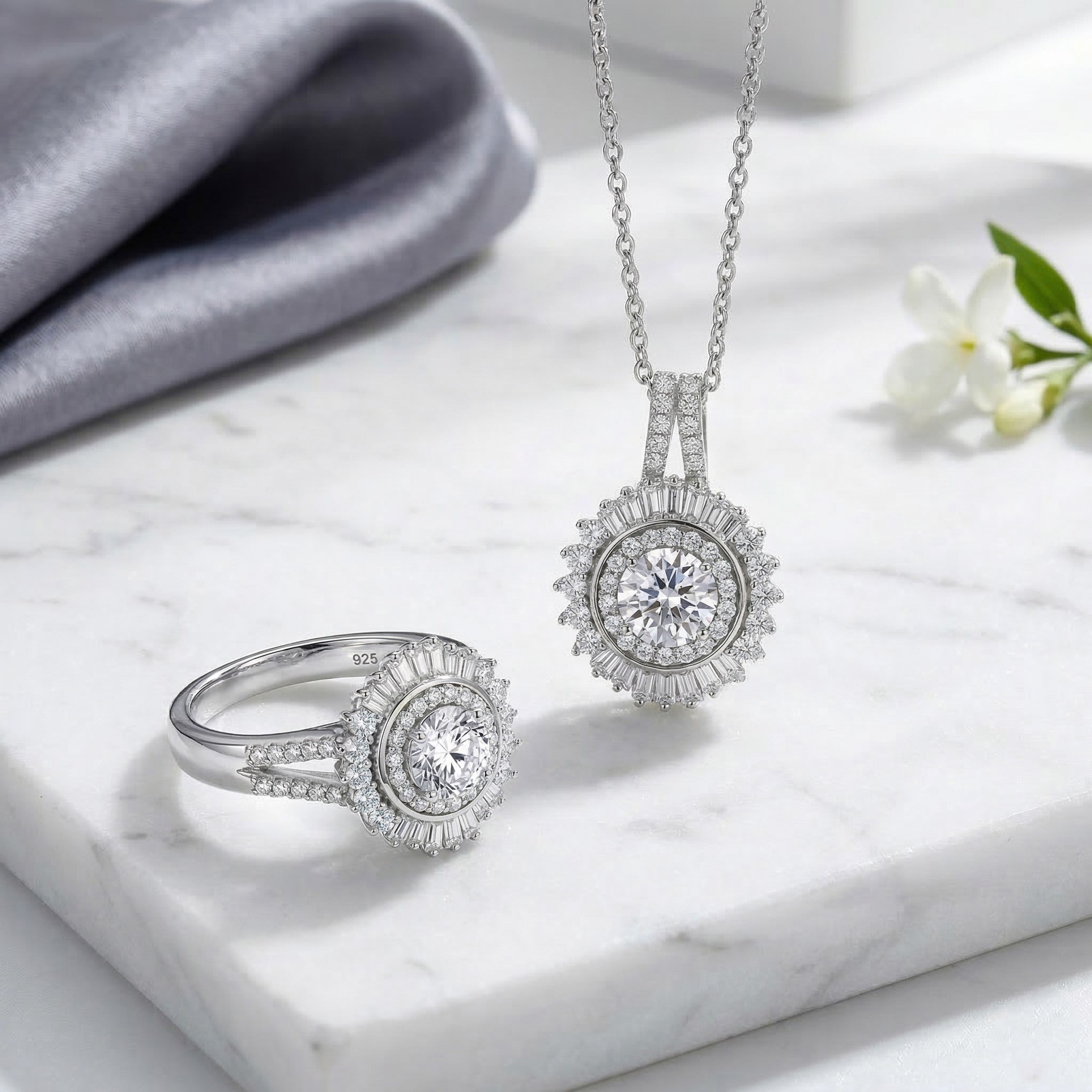 Moissanit Anhänger mit 50cm Kette und Ring