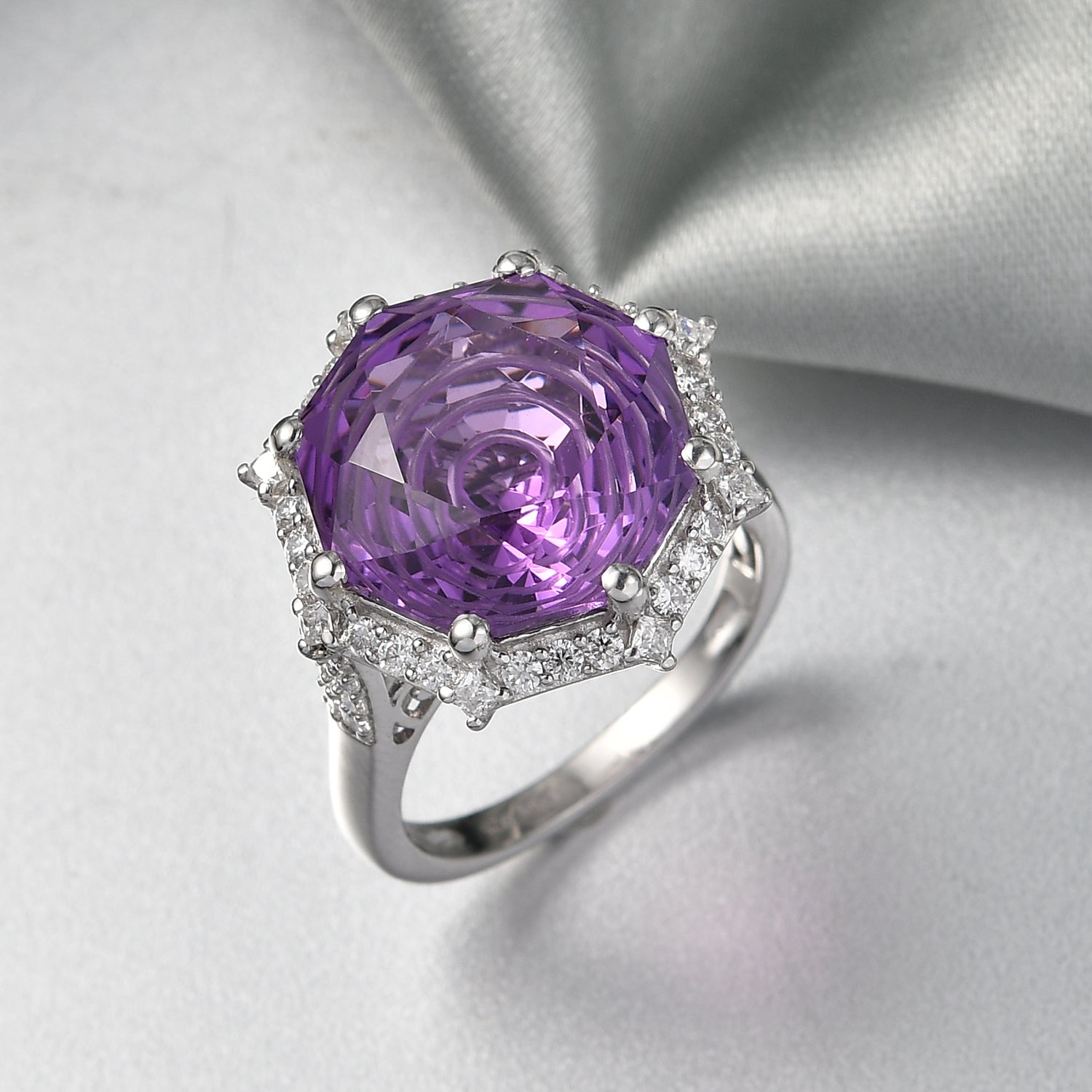 D'Joy Rose De France Amethyst und Moissanit Ring und Anhänger mit 50cm Kette