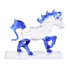 Dekorative Kristallglas-Pferdefigur auf quadratischem Ständer, Größe 12x12x6 cm, Blau