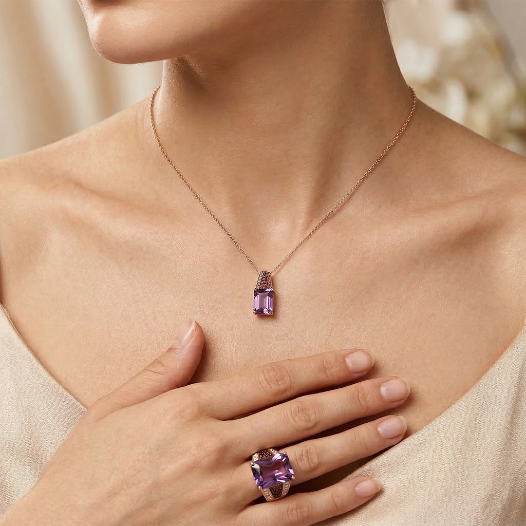 D'Joy Rose De France Amethyst, Moissanit und Mosambik Granat Ring und Anhänger mit 50cm Kette