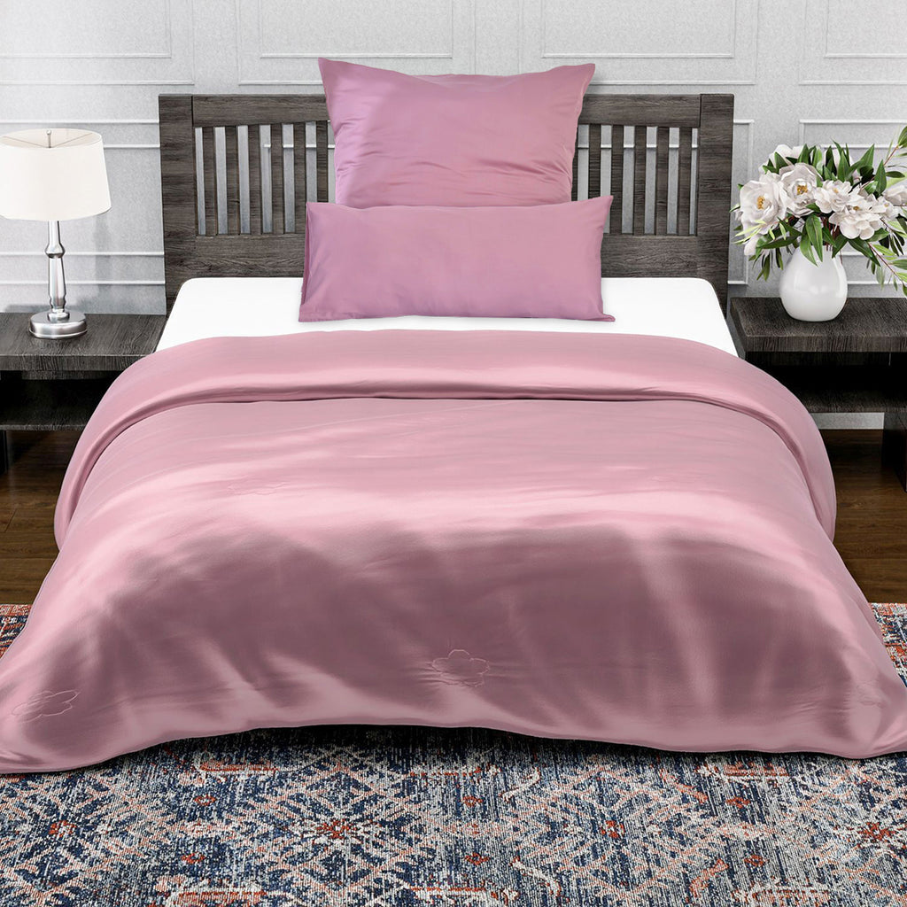 Serenity Night - 100% Bambus-Steppdecke mit Bambusfüllung und 2er-Set Bambus-Kissenbezüge Rosa
