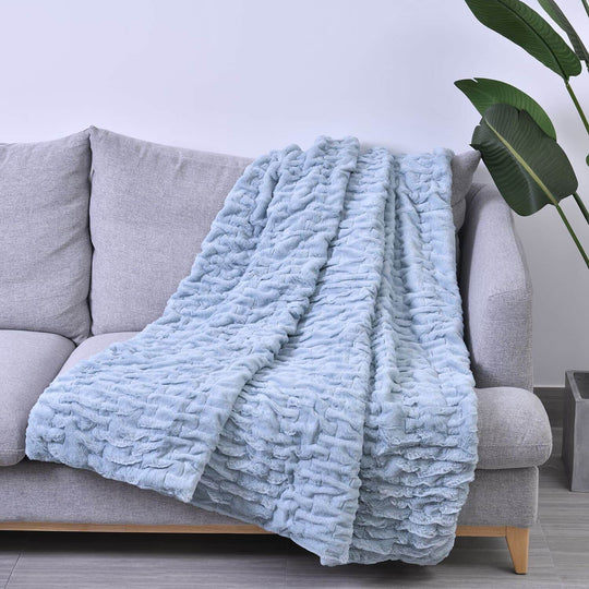 Super weich: Plissierte Luxus Decke mit Mikroflannel-Futter, 150x200 cm, Lavendel