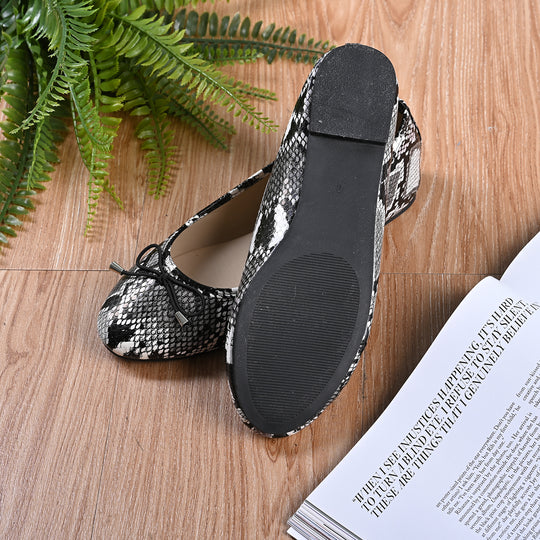 LA MAREY - Damen Ballerinas, Schlangenhautmuster, Größe 41, Schwarz und Weiß