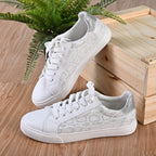 LA MAREY - Sneaker aus Kunstleder, Schlangenhautmuster, Größe 36, Weiß