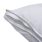Serenity Night - 2er Set Hypoallergen Satin-Kissenbezug mit Kunstdauen und silber Paspelierung