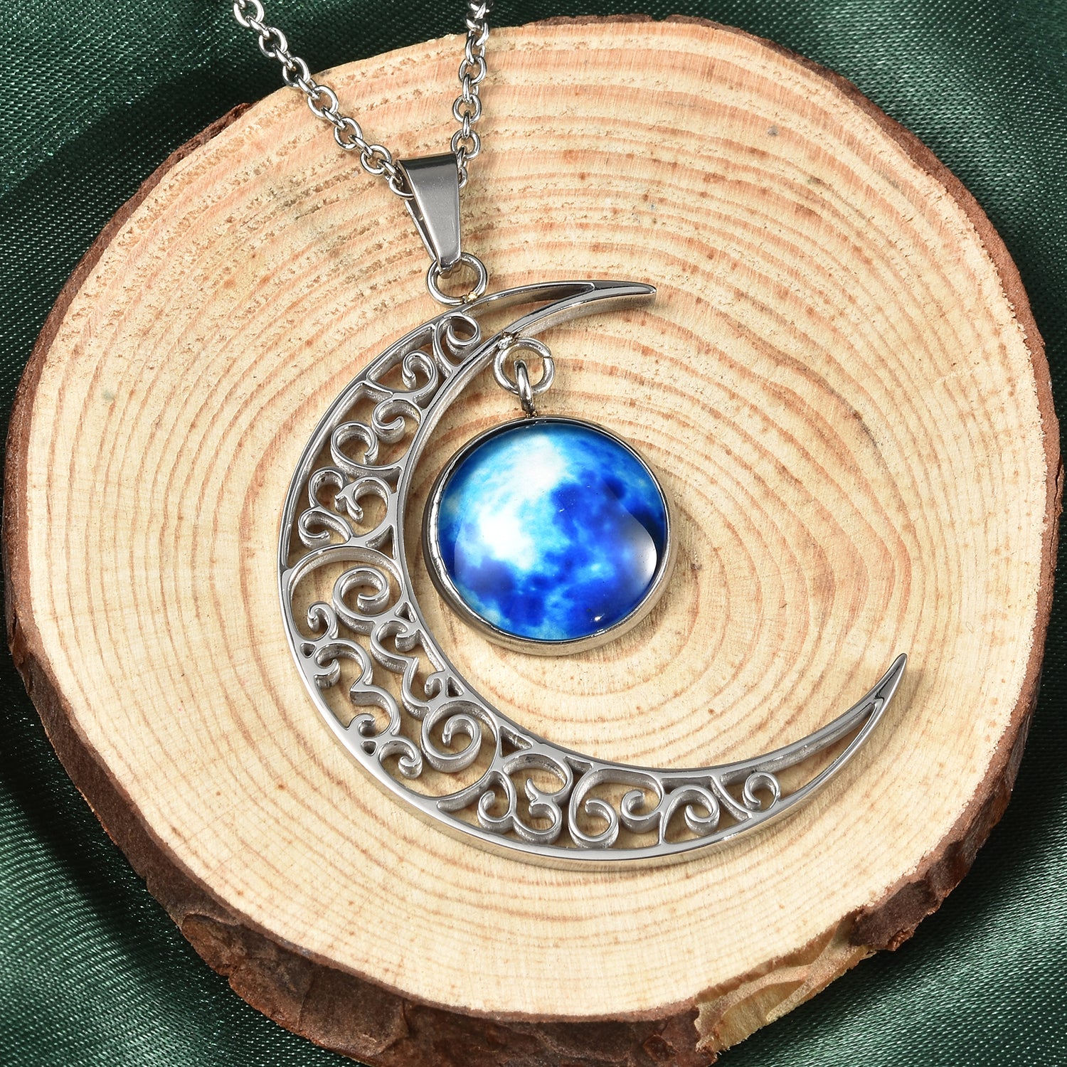 Fluoreszierender Mond-Anhänger mit Kette, ca. 50 cm in Edelstahl, blau