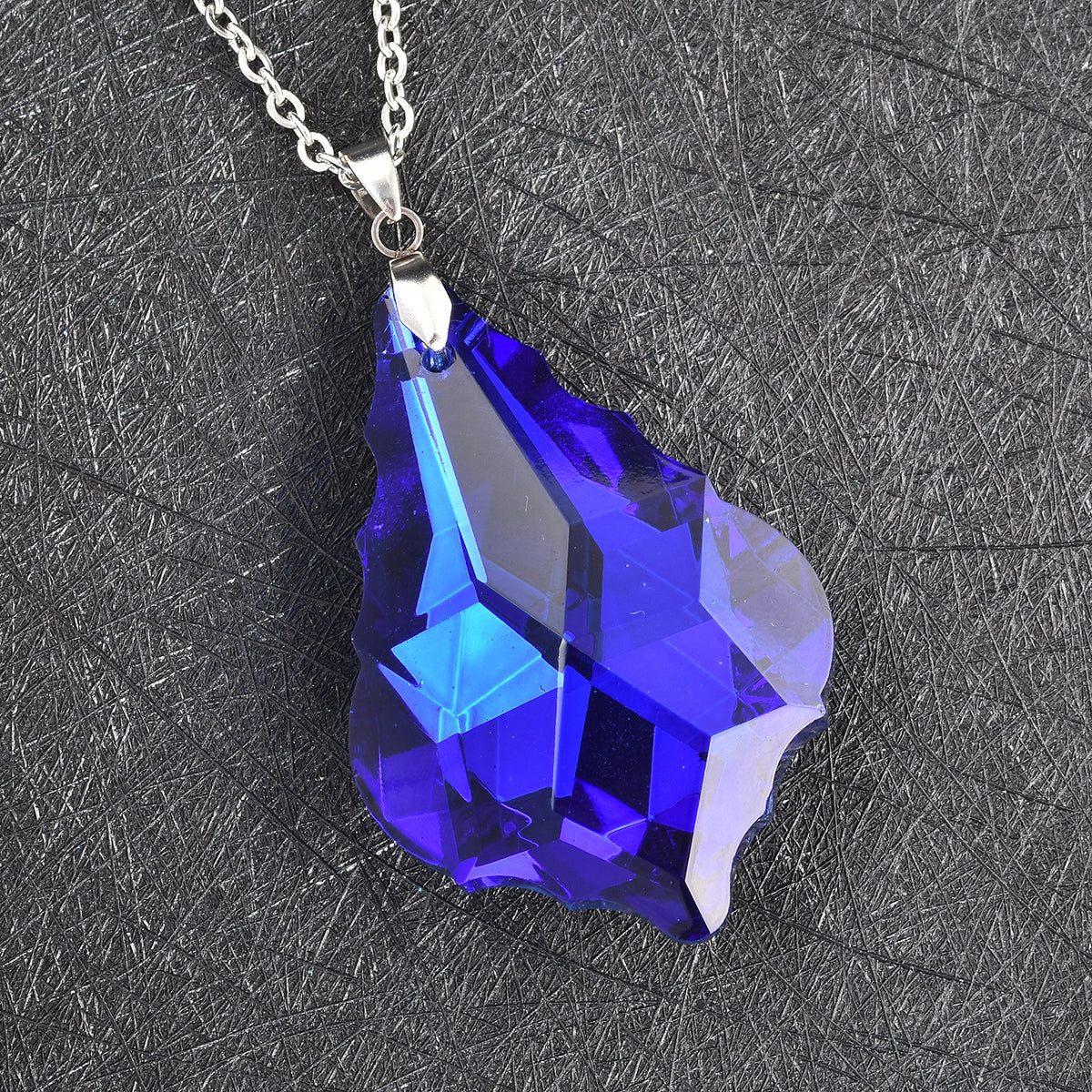 Blauer Kristall-Anhänger mit Kette, ca. 60 cm, Edelstahl