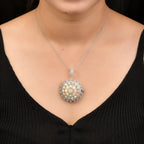 Natürlicher, äthiopischer Opal Anhänger-Uhr mit Kette, 50 cm, 925 Silber platiniert, ca. 5,87 ct