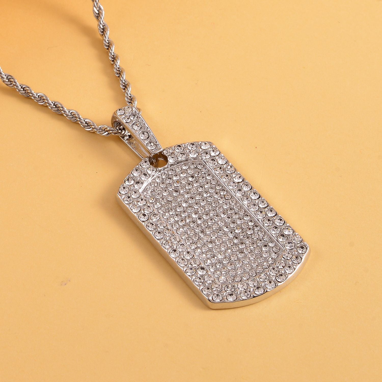 Rechteckiger Anhänger und Kette mit weißem Kristallbesatz, silberfarben 8.00 ct