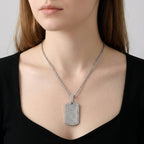 Rechteckiger Anhänger und Kette mit weißem Kristallbesatz, silberfarben 8.00 ct