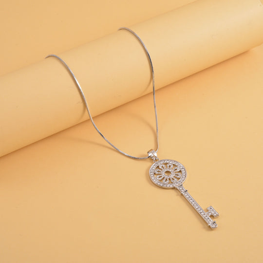 Zirkonia Schlüssel-Anhänger mit Kette, silberfarben
