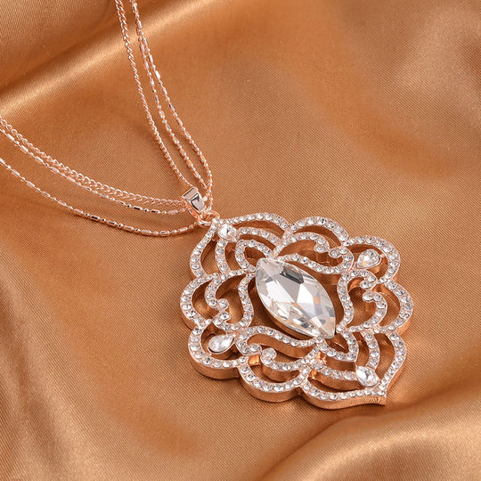 Weißer Kristall-Anhänger mit Kette, roséfarben