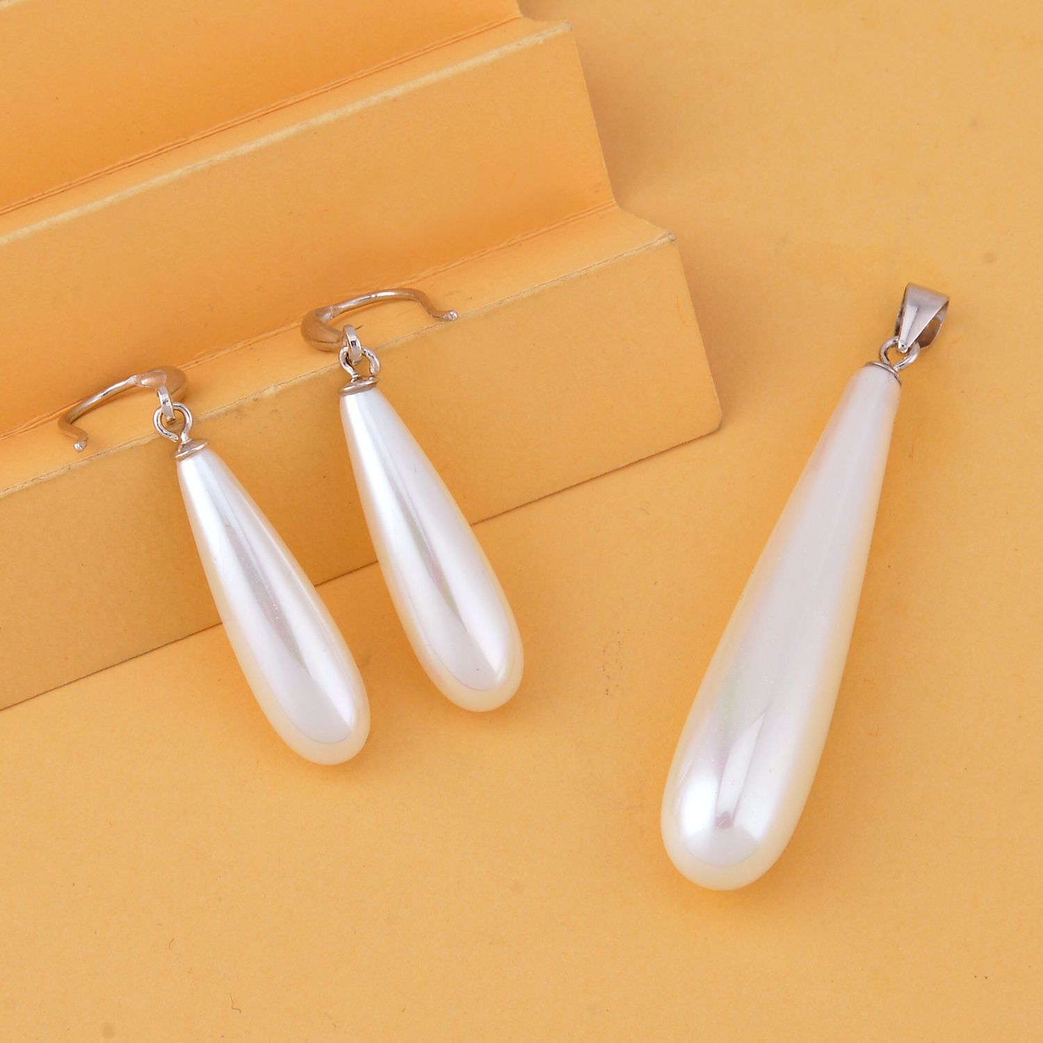 2er Set - Weiße Muschelkernperle Anhänger und Ohrringe Schmuckset, 925 Silber rhodiniert, Regentropfen