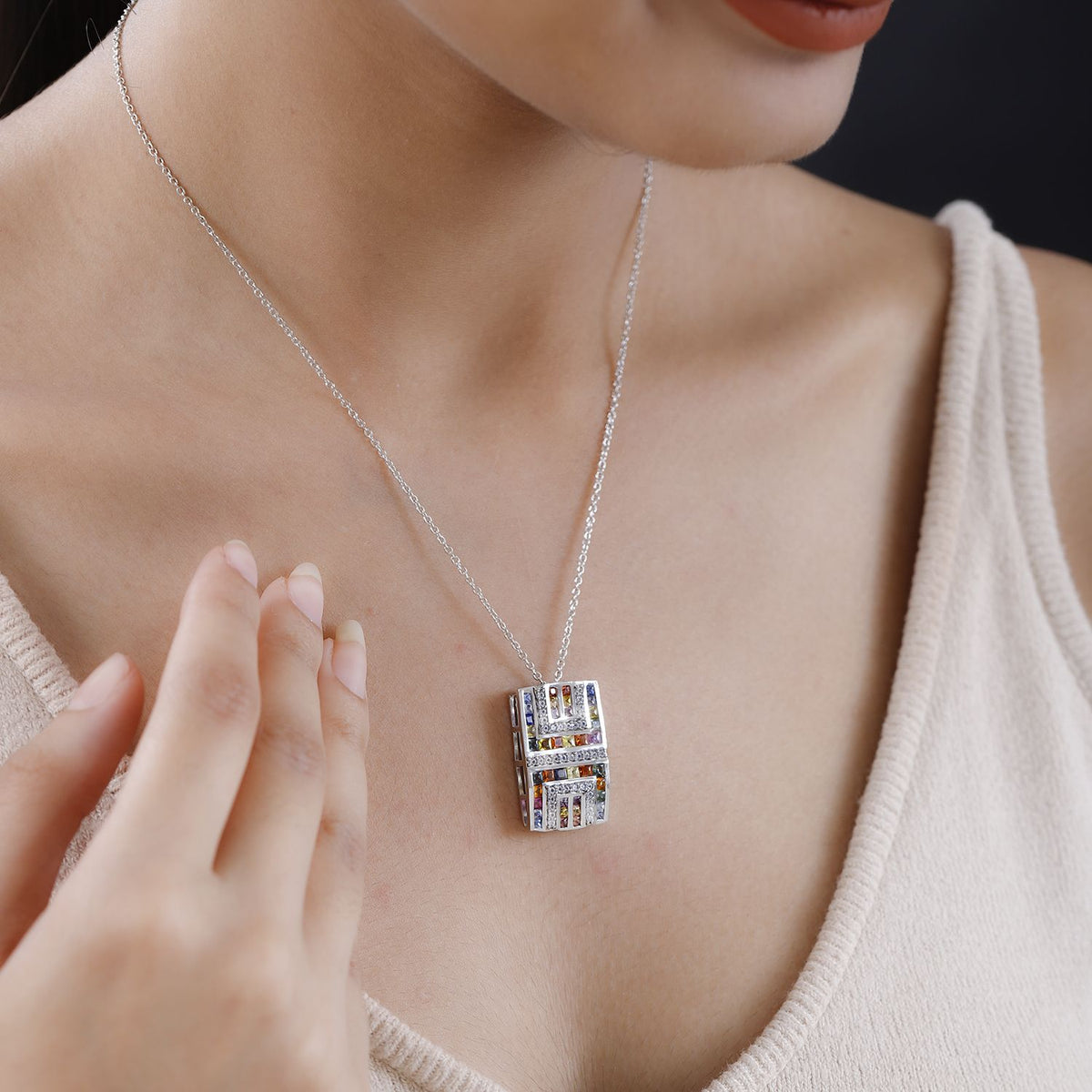 Mehrfarbig Saphir Anhänger mit Kette, 925 Silber platiniert ca. 3.87 ct