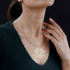 Kristall Kleeblatt-Anhänger mit Kette, goldfarben
