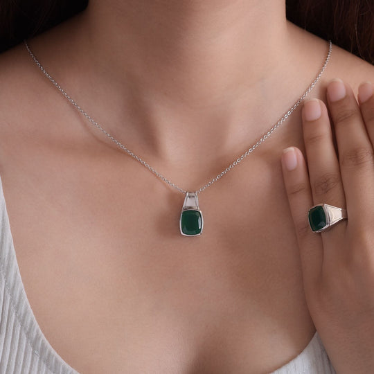 Grüner Onyx Schmuckset  Edelstahl ca. 9.91 ct