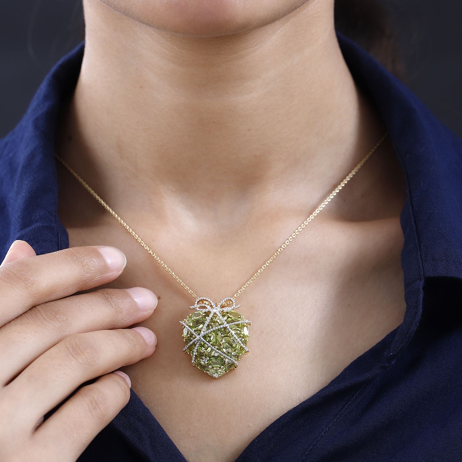GP Amore Kollektion - natürlicher Peridot-Anhänger mit Kette, 925 Silber vergoldet ca. 8.14 ct