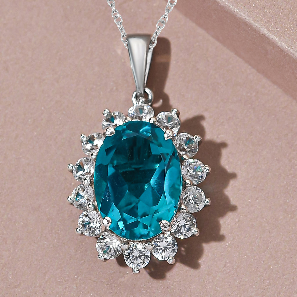 Capri-Blau Triplette Quarz und weißer Zirkon-Anhänger mit Kette, ca. 8.92 ct