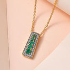 Kagem Sambischer Smaragd Anhänger mit Kette, 925 Silber vergoldet ca. 1.01 ct