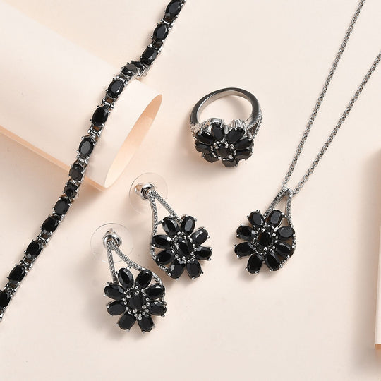 Schwarzer Spinell Schmuckset  Edelstahl ca. 34.73 ct