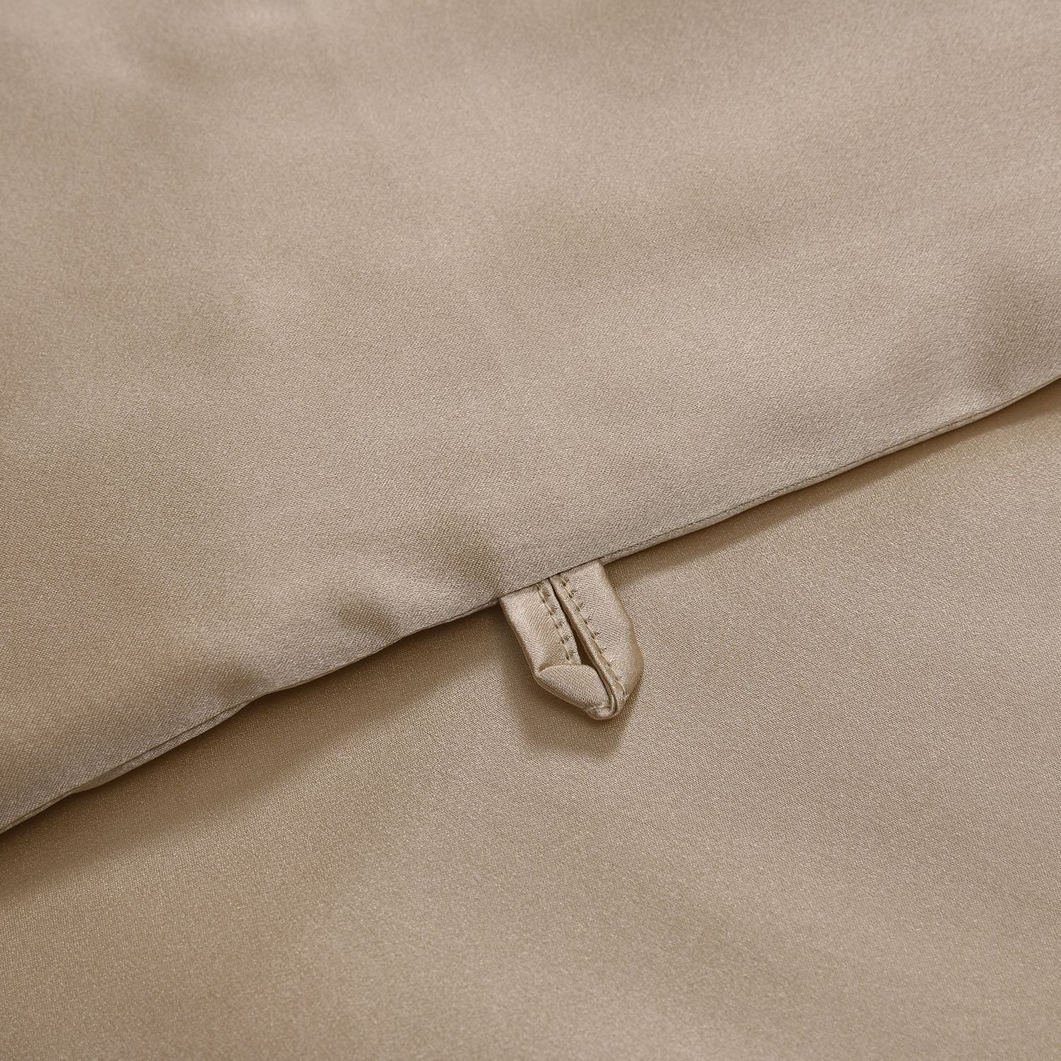 Serenity Night - 100% Maulbeerseide Sommerseidendecke mit Seidenfüllung Daunenkissen und Seidenkissenbezug Beige