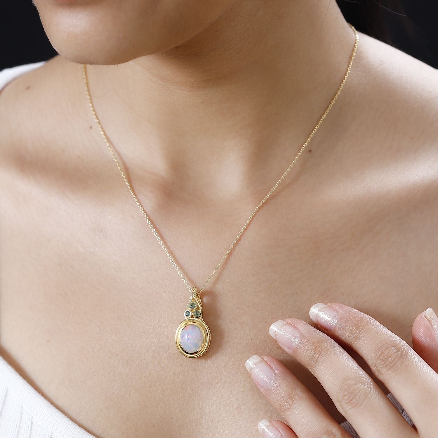 AAA Natürlicher, äthiopischer Welo Opal, Premium-Smaragd Schmuckset 925 Silber Gelbgold Vermeil ca. 2.55 ct