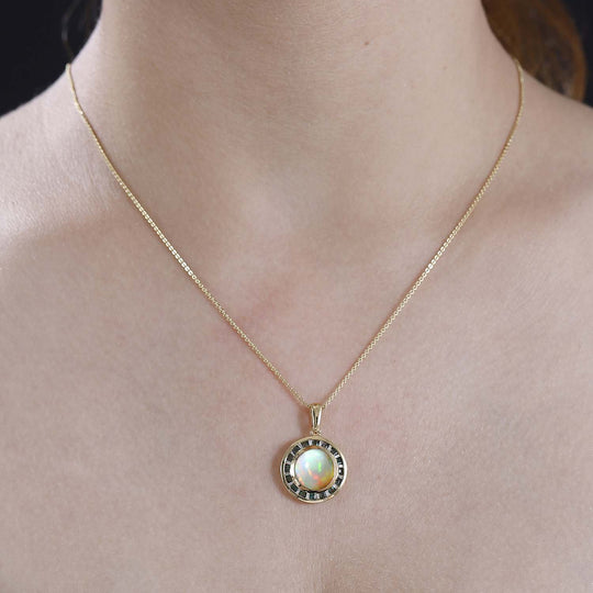 AA Natürlicher, äthiopischer Welo Opal, Smaragd Anhänger mit Kette, 925 Silber 750 Gelbgold Vermeil ca. 3.40 ct
