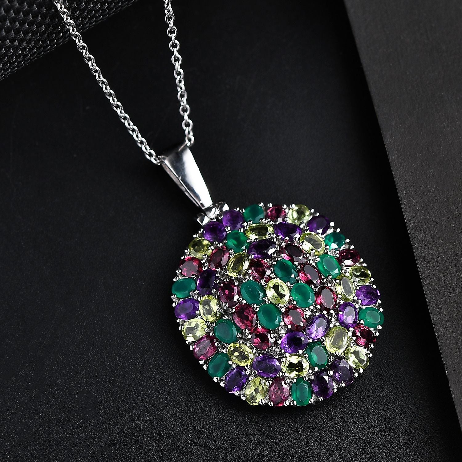 Rhodolith Granat, Afrikanischer Amethyst Anhänger mit Kette, Edelstahl ca. 9.44 ct