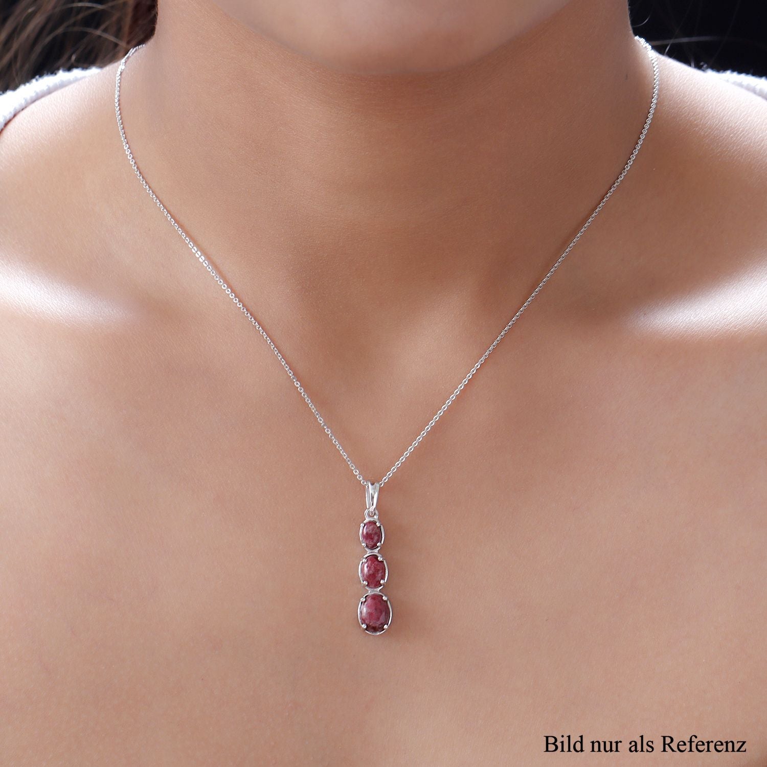 Norwegischer Thulit-Anhänger mit Kette, 925 Silber platiniert ca. 2.93 ct