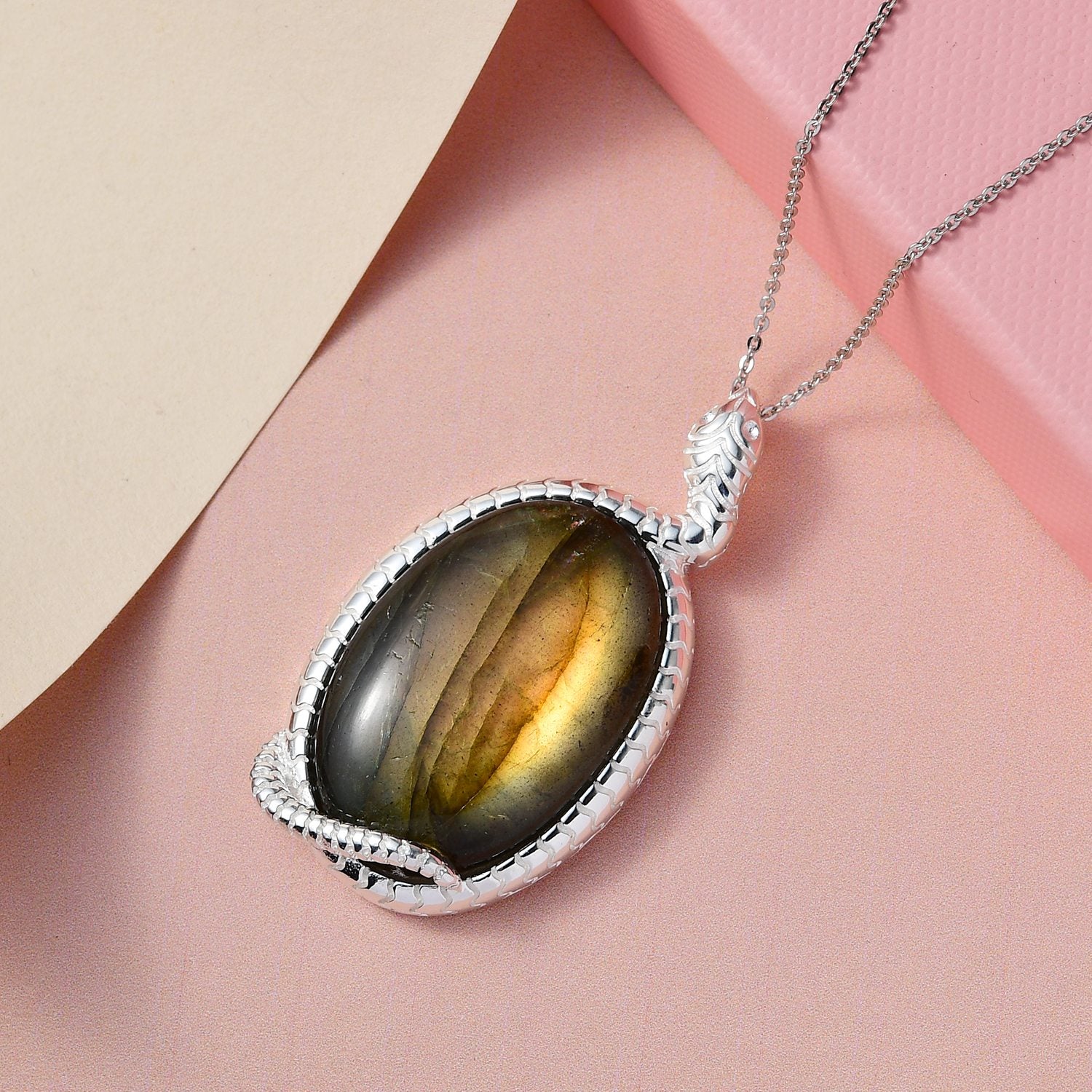 Labradorit-Anhänger mit Kette, 925 Silber ca. 33.88 ct