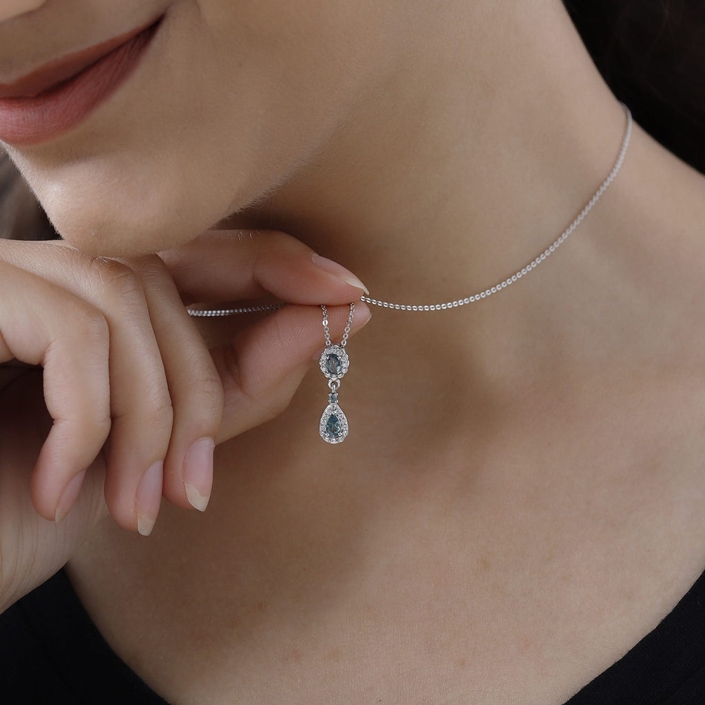 Alexandrit Anhänger mit Kette, 925 Silber platiniert ca. 0.71 ct