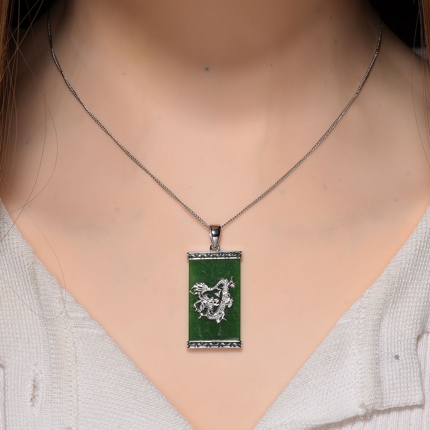 Grüne Jade Drachen-Anhänger mit Kette, 925 Silber rhodiniert, ca. 17.24 ct