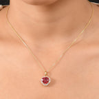 Flame of Grace - D joy Lab Created Padparadscha-Saphir , Moissanit Anhänger mit Kette, 925 Silber 750 Gelbgold Vermeil ca. 6.49 ct