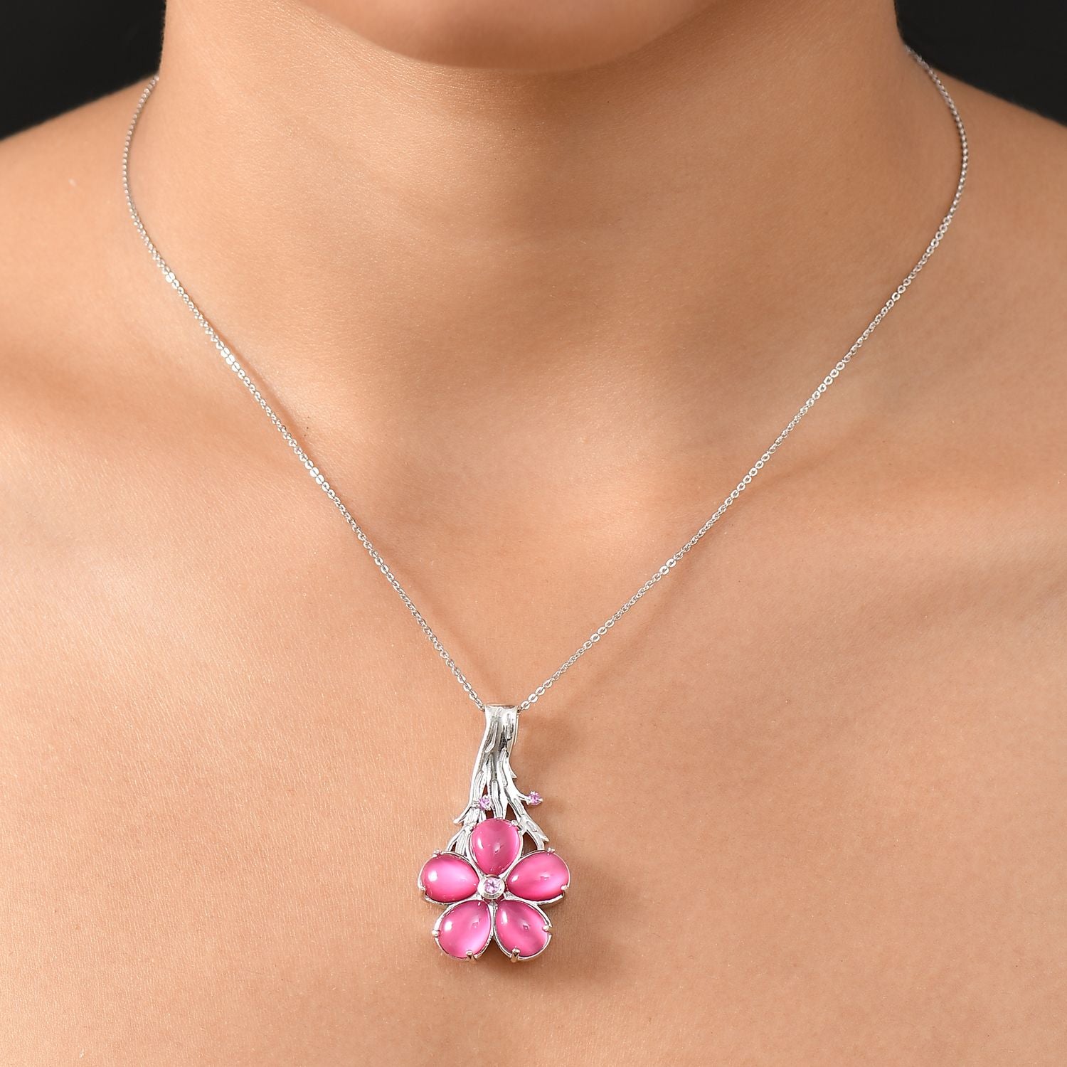 GP Italienische Garten Kollektion-Maulbeer Mondstein, Kanchanaburi Blauer Saphir Anhänger mit Kette, 925 Silber rhodiniert ca. 8.65 ct