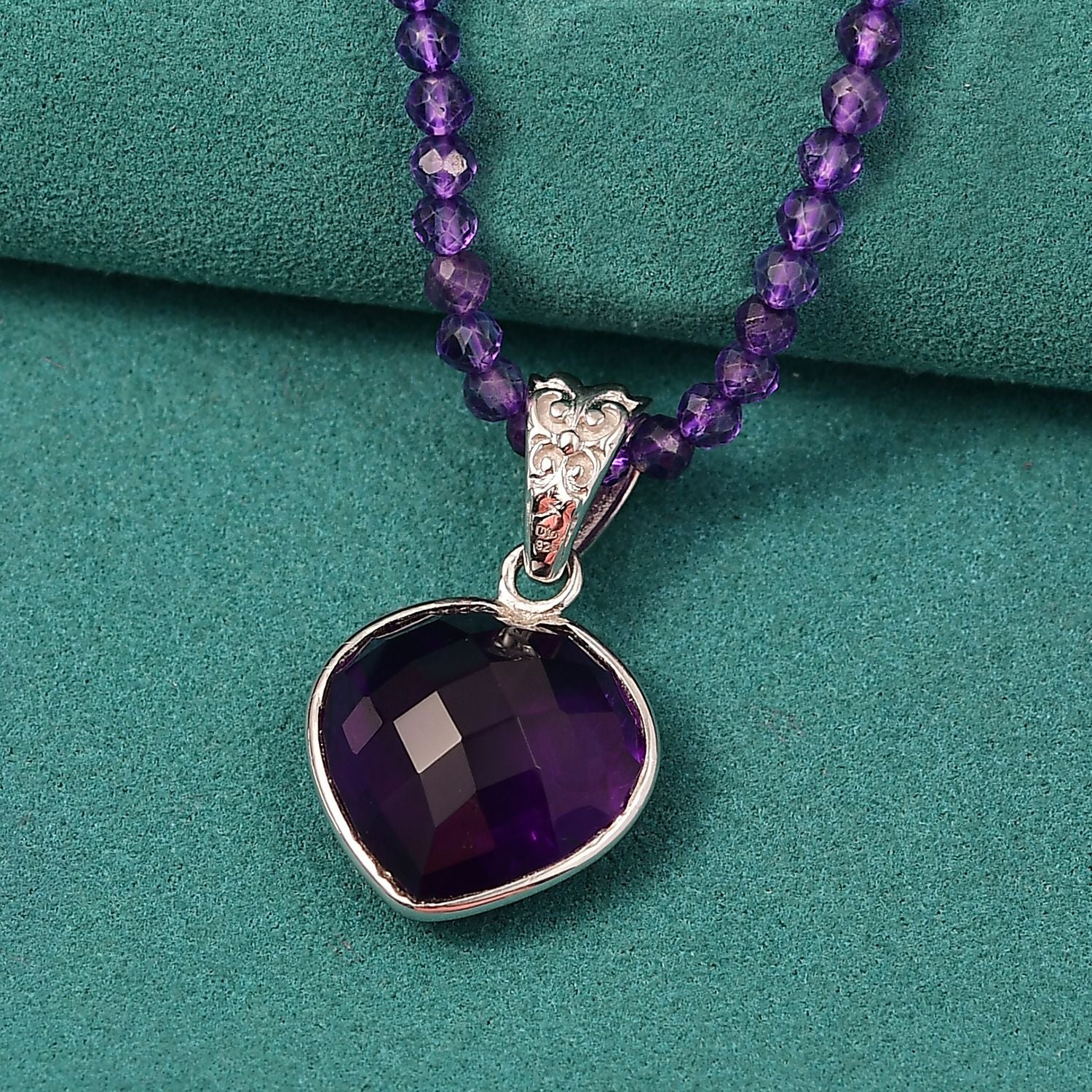 D'joy Afrikanischer Amethyst Anhänger mit Kette ca. 45 cm + 5 cm Extender, 925 Silber rhodiniert ca. 40.92 ct