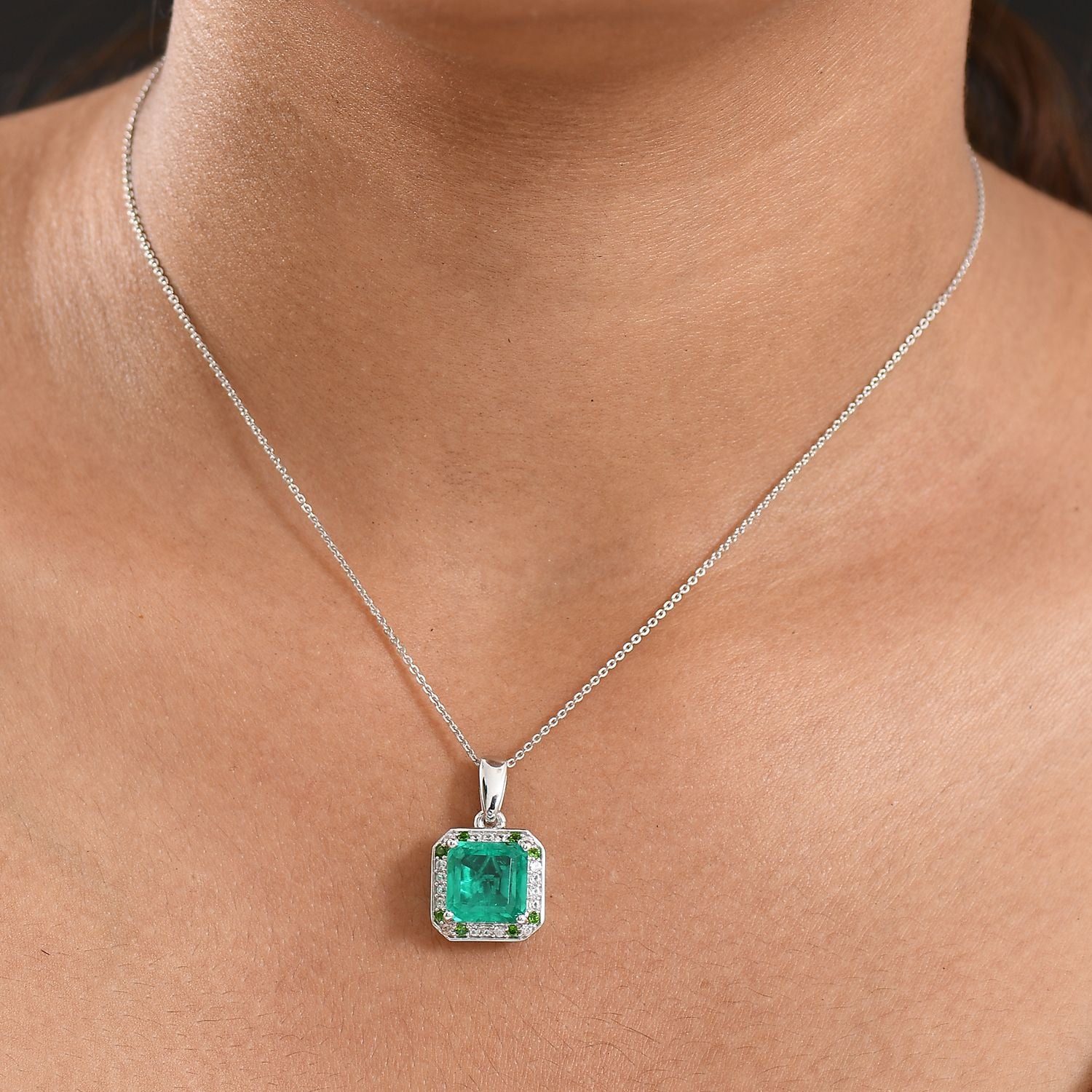 D'Joy AAA Smaragd-Quarz Triplette, Weißer Zirkon Schmuckset ca. 45 cm 925 Silber rhodiniert ca. 5.64 ct