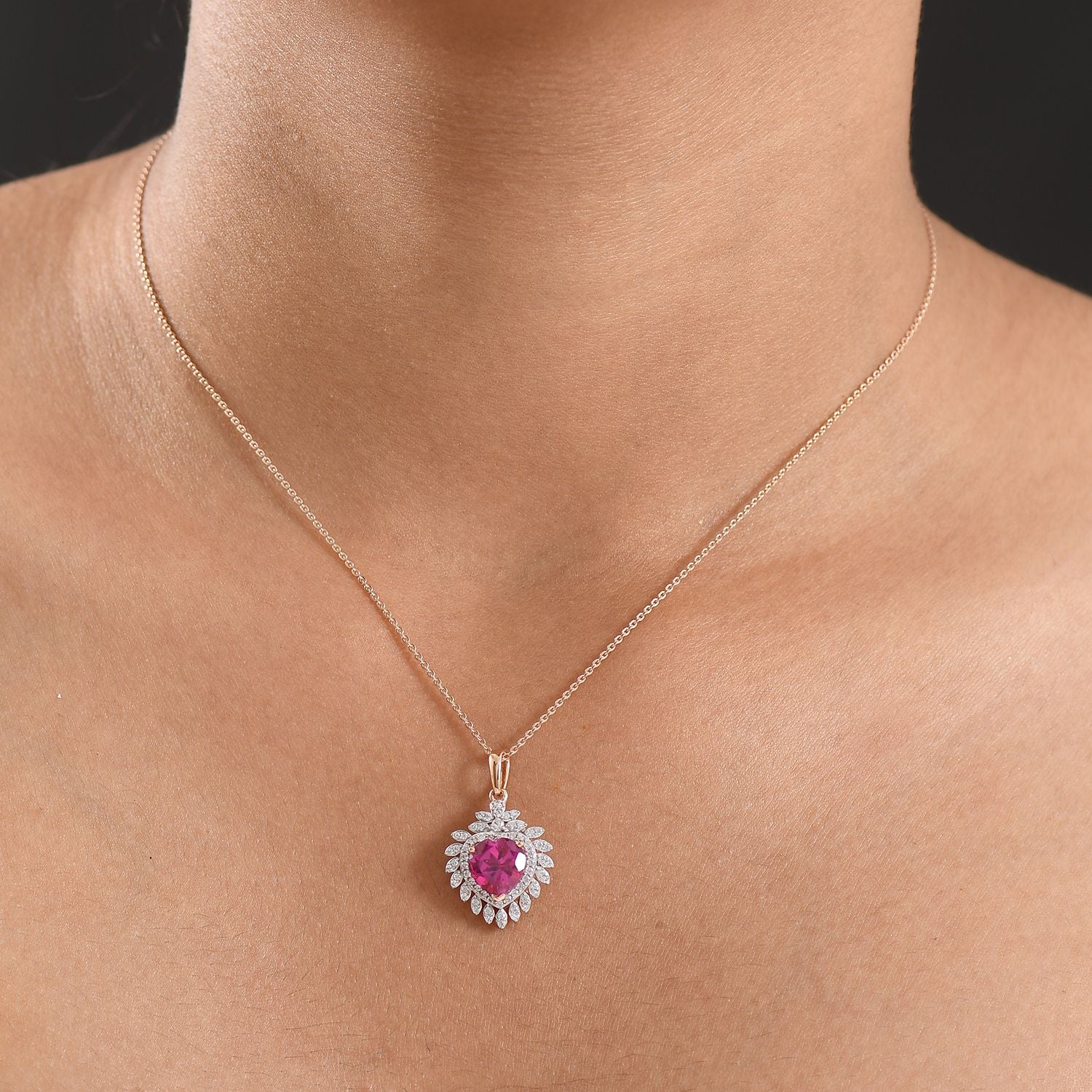 Luxuriant - AAA Lab Grown Rosa Saphir, Weißer Zirkon Anhänger mit Kette, ca. 50 cm 925 Silber 750 Roségold Vermeil ca. 3.25 ct