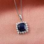D'Joy Diffundierter blauer Saphir, Moissanit Anhänger mit Kette, ca. 50 cm 925 Silber rhodiniert ca. 4.36 ct