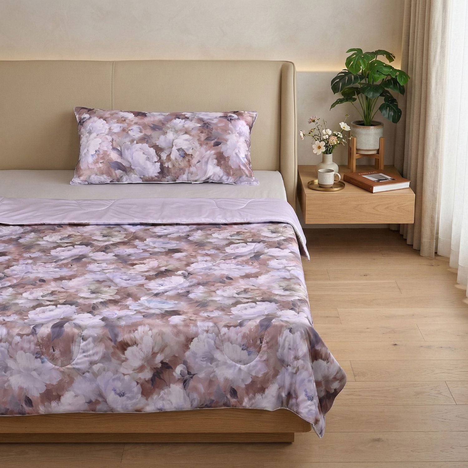 SERENITY NIGHT High-Tech Cooling-Steppdecken-Set mit edler, temperaturregulierender Maulbeeren-Seiden-Füllung und MOP Knöpfe, 135x200 - 40x80 cm, Flieder