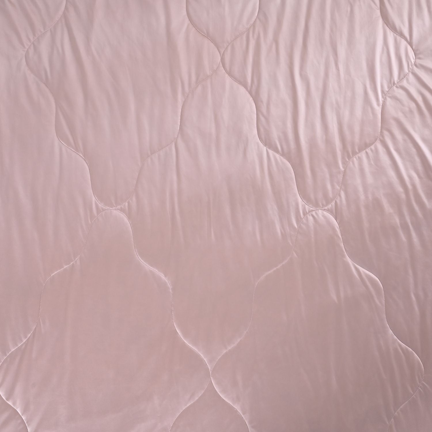 SERENITY NIGHT High-Tech Cooling-Steppdecken-Set mit edler, temperaturregulierender Maulbeeren-Seiden-Füllung und MOP Knöpfe, 135x200 - 40x80 cm, Rosa