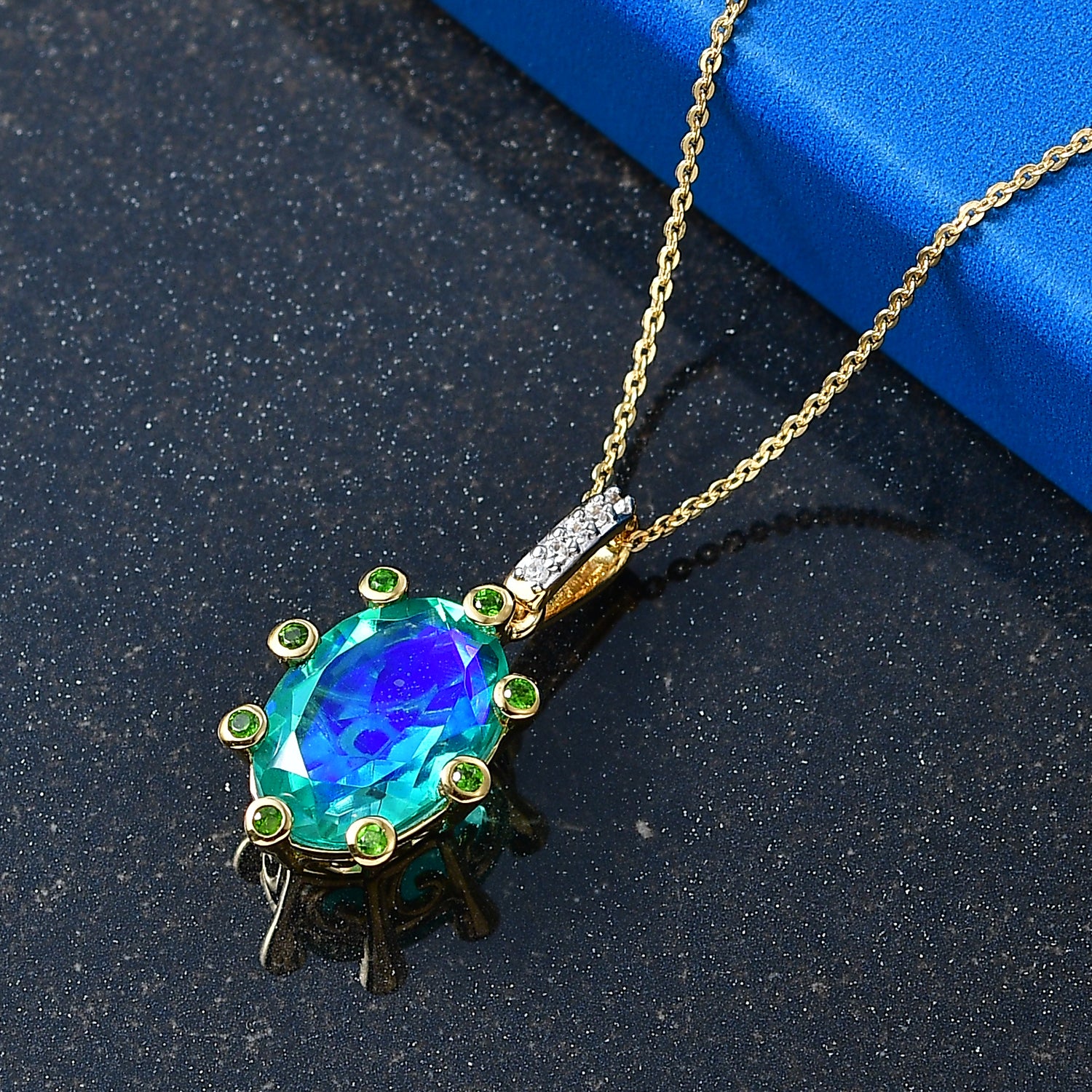 D'Joy Pfau Quarz Triplette, Natürlicher Chromdiopsid Schmuckset ca. 50 cm 925 Silber 750 Gelbgold vermeil ca. 6,56 ct.