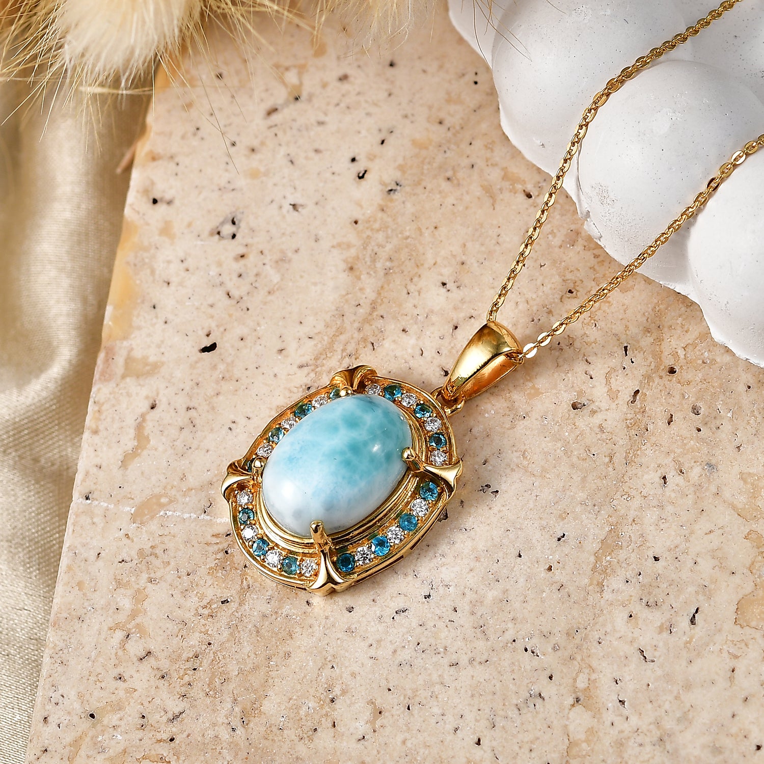 D'Joy Larimar, Neon Apatit Anhänger mit Kette, ca. 50 cm 925 Silber 750 Gelbgold vermeil ca. 7.43 ct
