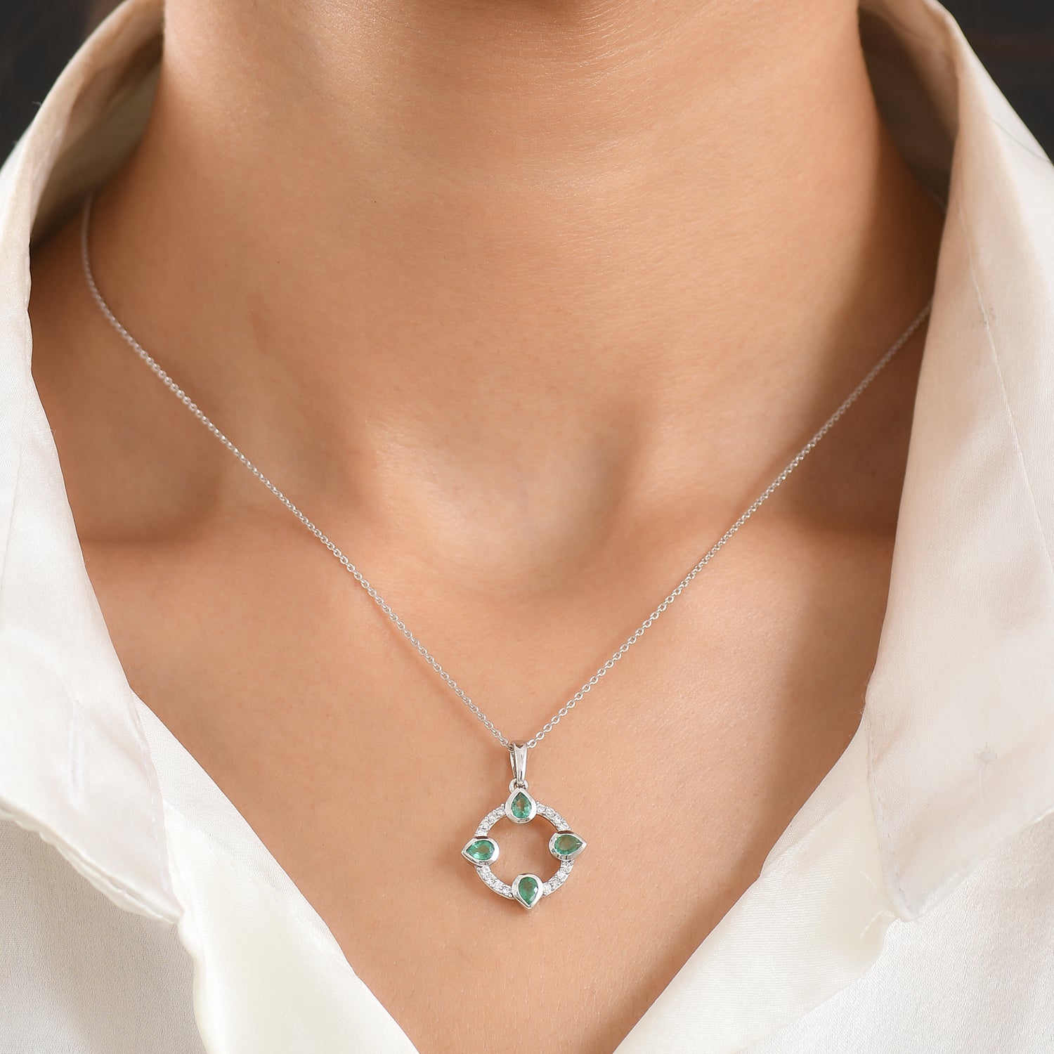LUXURIANT DIAMOND - AAA Kagem Sambischer Smaragd, Lab Grown Diamant Schmuckset ca. 50 cm 925 Silber Rhodiniert ca. 0,68 ct.