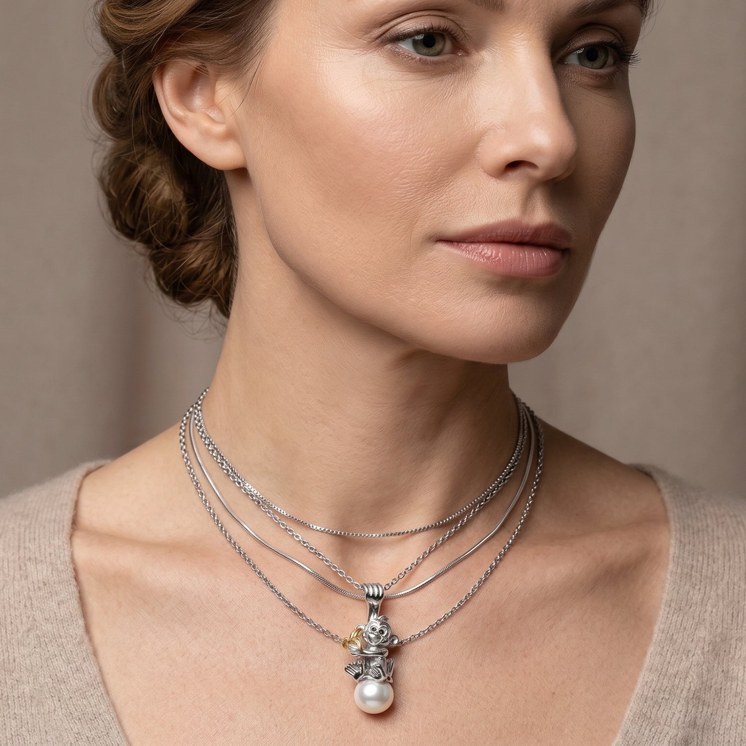 EVER TRUE Süßwasser Perle (9-9.5 mm), Schwarzer Spinell Anhänger mit Kette, ca. 50 cm 4.52 ct