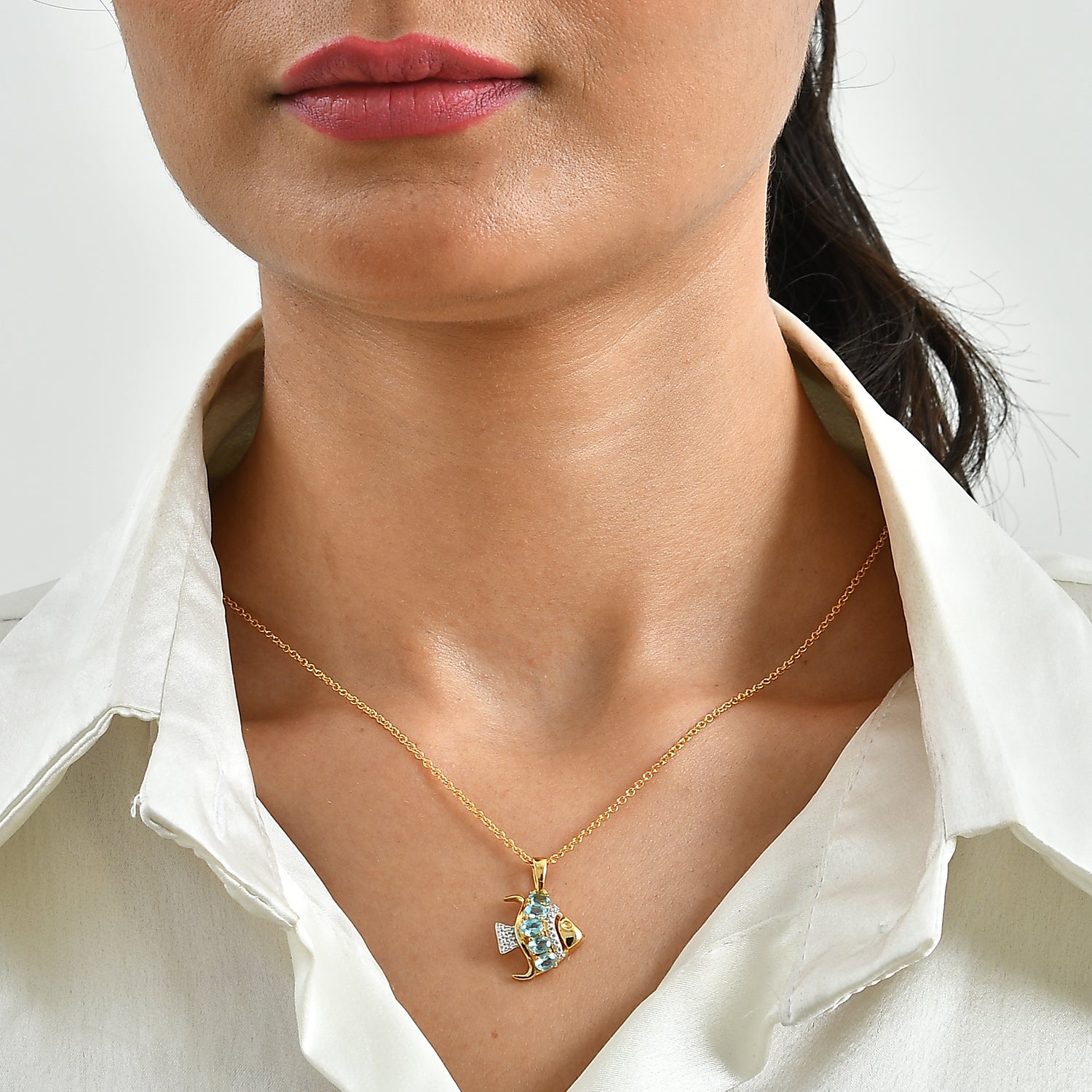 D'Joy AA blauer Apatit Anhänger 50cm Edelstahl Kette, 925 Silber in Goldton - 1,04 ct.