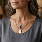 EverTrue Rose De France Amethyst Halo-Stil Anhänger mit 50cm Edelstahl-Kette, 950 Kupfer rosévergoldet - 5,42 ct.