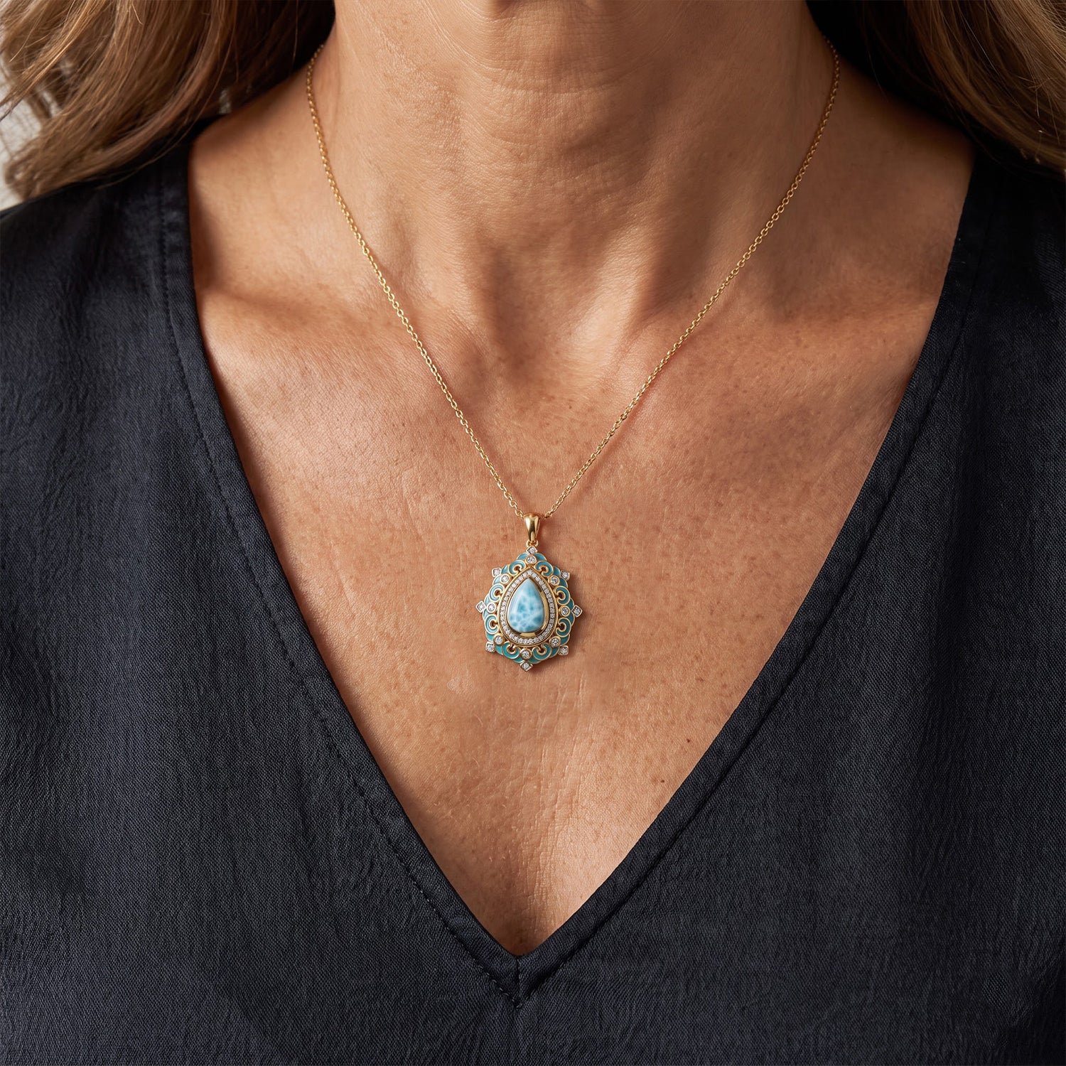 D'Joy AAA Larimar, Schweizer Blautopas Schmuckset ca. 50 cm 925 Silber 750 Gelbgold vermeil ca. 4,85 ct.