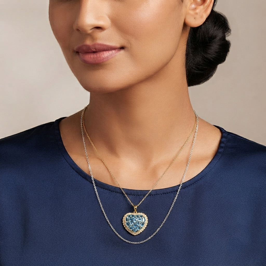 EverTrue AA Batroke blauer Apatit und Zirkon Anhänger mit 50cm Edelstahl Kette, Bronze mit Gelbgold E-Beschichtung - 3,78 ct.